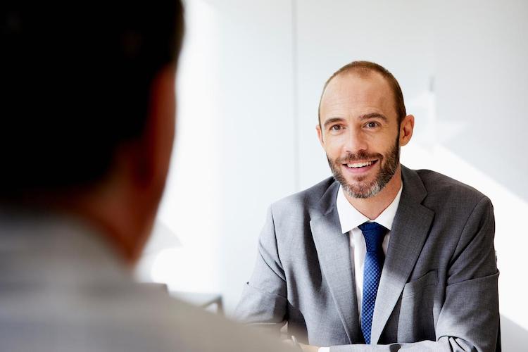 Immobiliengutachter im Büro